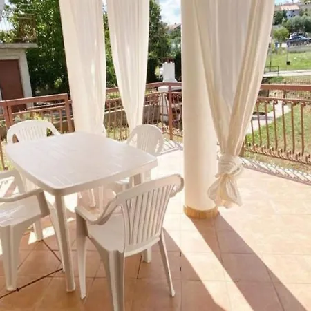 Rosa With View Appartement Funtana